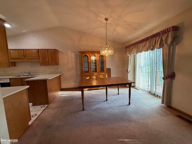 41075 Donna Drive, Clinton Township, MI 48038
