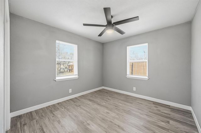 601 W Cedar Street, Arlington, TX 76011