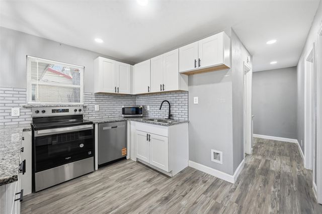 601 W Cedar Street, Arlington, TX 76011