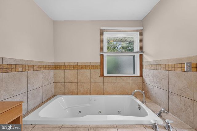 13 CENTRAL AVE, New Castle, DE 19720