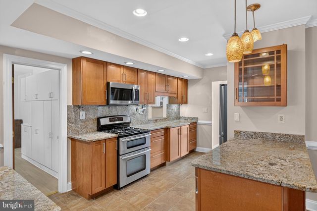 13 CENTRAL AVE, New Castle, DE 19720