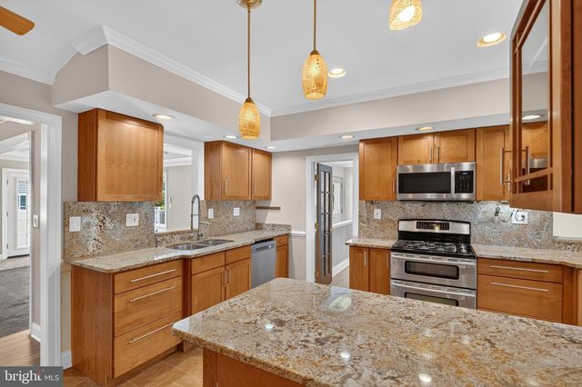 13 CENTRAL AVE, New Castle, DE 19720