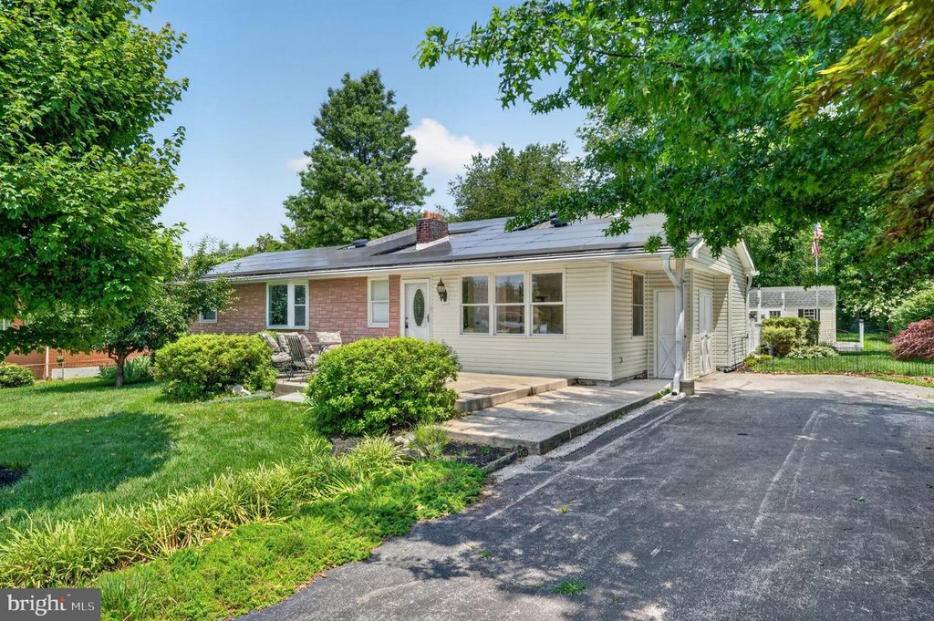 13 CENTRAL AVE, New Castle, DE 19720