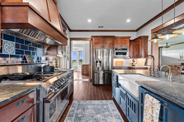 1206 JC Maples Road, Gunter, TX 75058