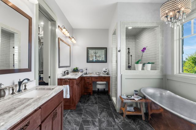 1206 JC Maples Road, Gunter, TX 75058