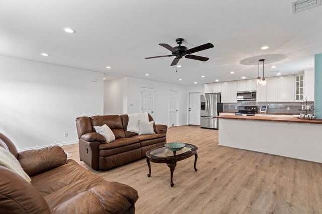 1206 JC Maples Road, Gunter, TX 75058