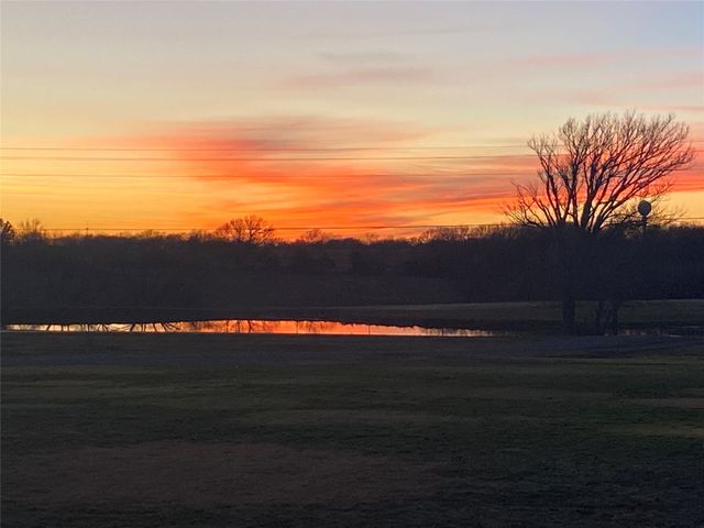 1206 JC Maples Road, Gunter, TX 75058