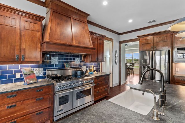 1206 JC Maples Road, Gunter, TX 75058