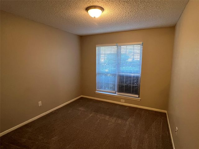 187 Sandpebble Drive, The Woodlands, TX 77381