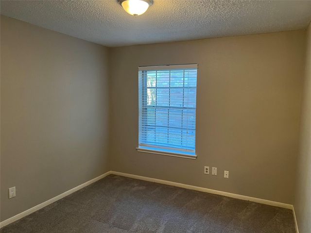 187 Sandpebble Drive, The Woodlands, TX 77381