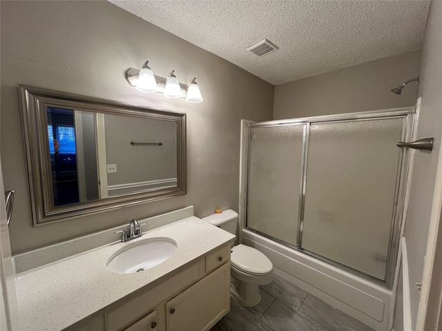 187 Sandpebble Drive, The Woodlands, TX 77381