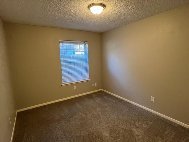 187 Sandpebble Drive, The Woodlands, TX 77381