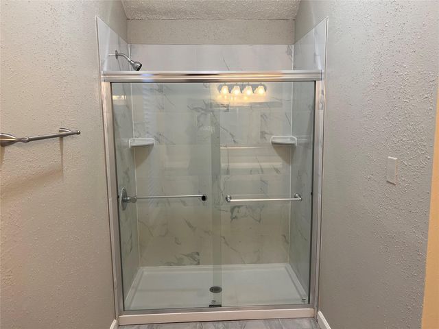 187 Sandpebble Drive, The Woodlands, TX 77381