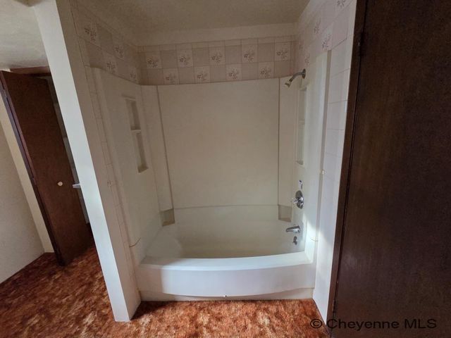 221 CACTUS DR, Torrington, WY 82240