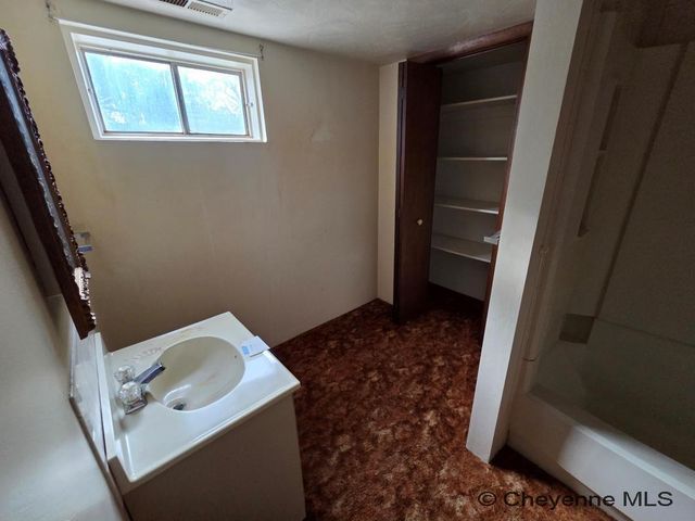 221 CACTUS DR, Torrington, WY 82240