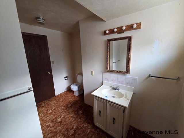 221 CACTUS DR, Torrington, WY 82240