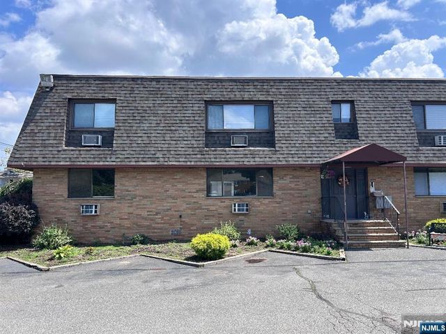 168 Diamond Bridge Avenue 1, Hawthorne, NJ 07506