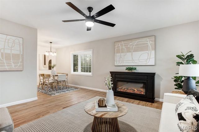 915 Trianon Lane, Unincorporated, MO 63011