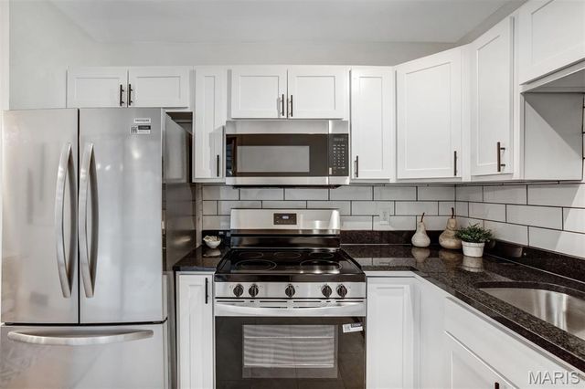 915 Trianon Lane, Unincorporated, MO 63011