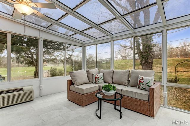 915 Trianon Lane, Unincorporated, MO 63011