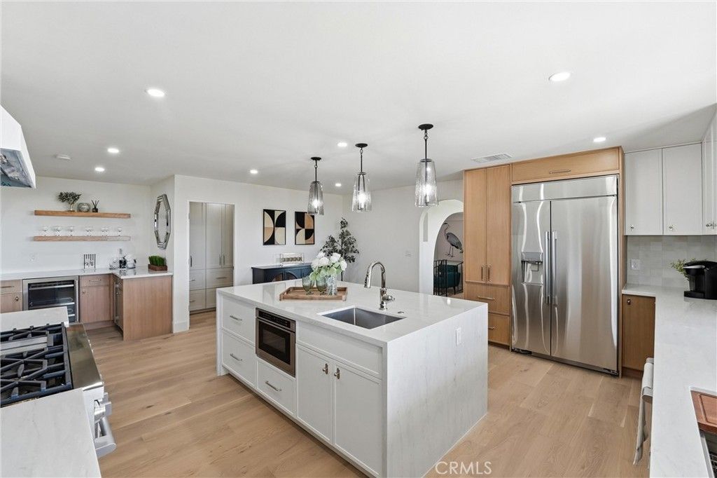 Image 1 of property listing at 2532 E Vista Drive, Upland, CA 91784