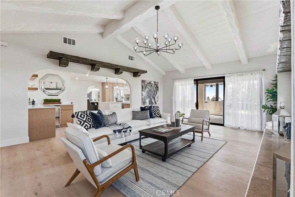 Image 11 of property listing at 2532 E Vista Drive, Upland, CA 91784