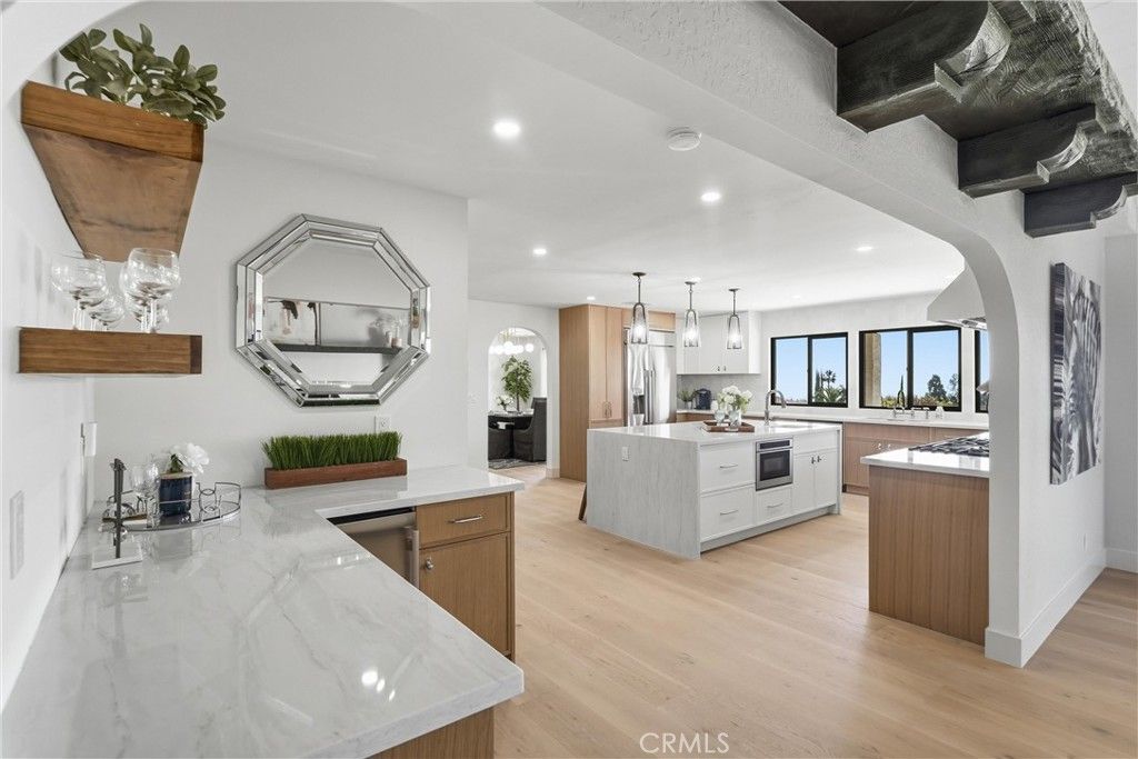 Image 15 of property listing at 2532 E Vista Drive, Upland, CA 91784