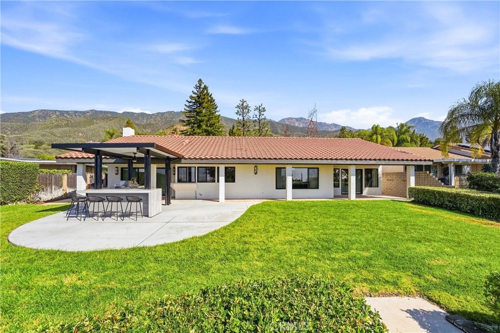 Image 49 of property listing at 2532 E Vista Drive, Upland, CA 91784