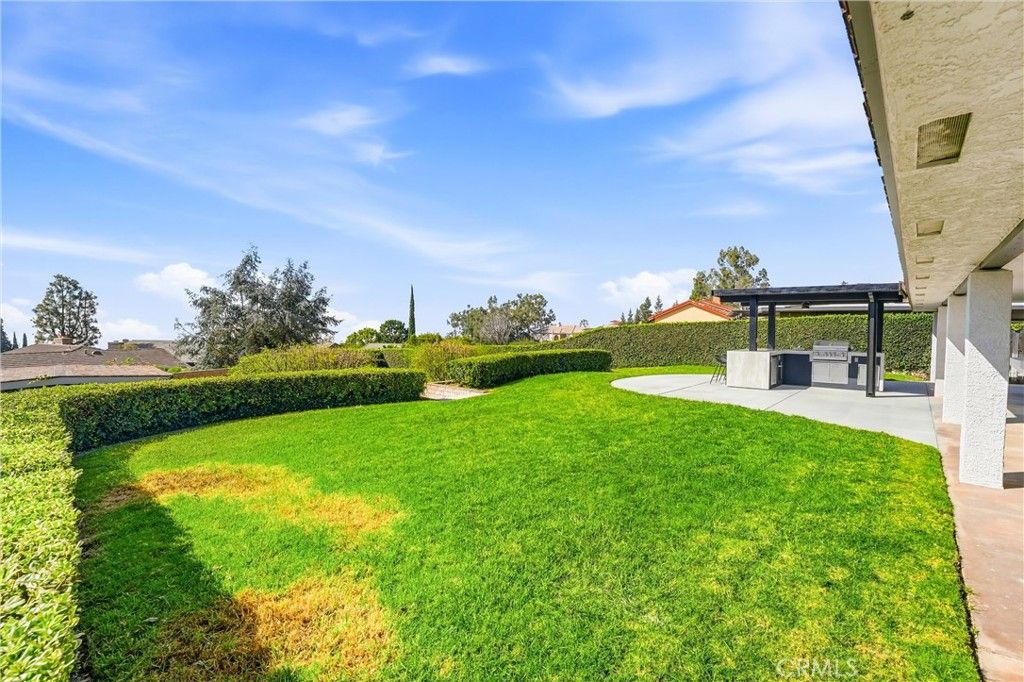 Image 53 of property listing at 2532 E Vista Drive, Upland, CA 91784