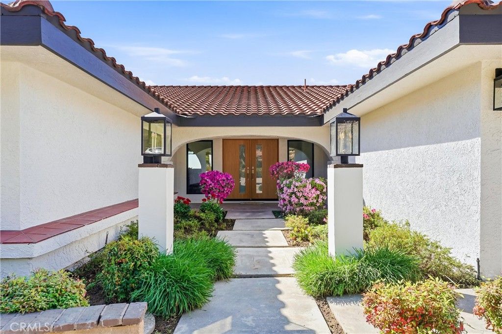 Image 6 of property listing at 2532 E Vista Drive, Upland, CA 91784