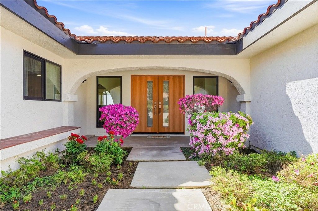 Image 7 of property listing at 2532 E Vista Drive, Upland, CA 91784