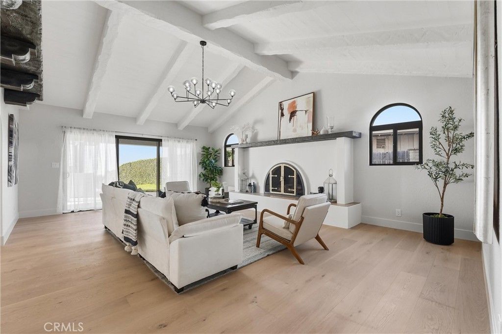 Image 9 of property listing at 2532 E Vista Drive, Upland, CA 91784