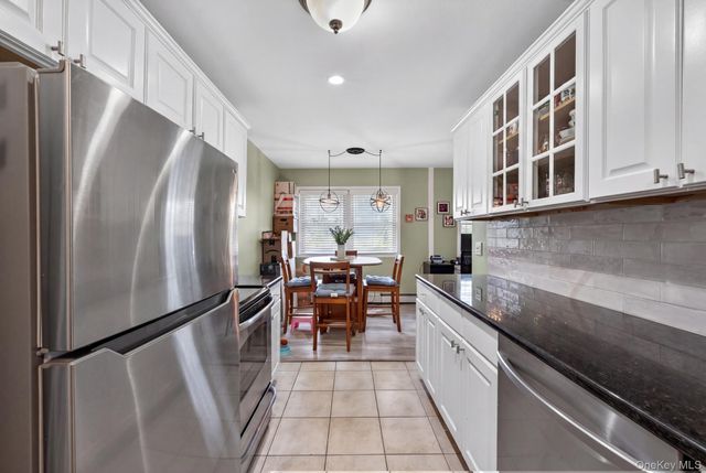 2453 Union Blvd 32A, Islip, NY 11751