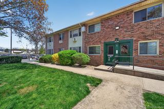 2453 Union Blvd 32A, Islip, NY 11751