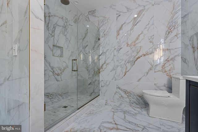 443 MOUNTAINWOODS DR, Lake Harmony, PA 18624