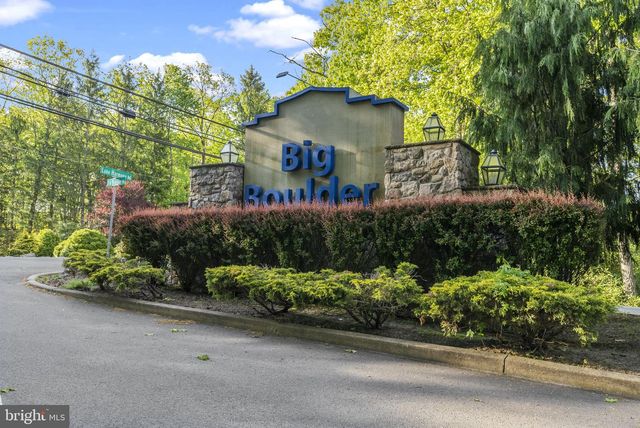 443 MOUNTAINWOODS DR, Lake Harmony, PA 18624