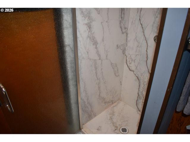 2360 HIGH St, Reedsport, OR 97467