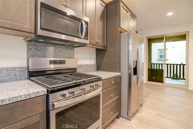 863 Iris Way B, Azusa, CA 91702