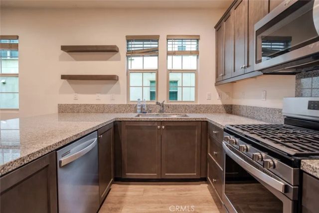 863 Iris Way B, Azusa, CA 91702