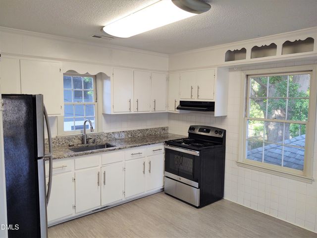 15 N Fisher Street B, Raleigh, NC 27610