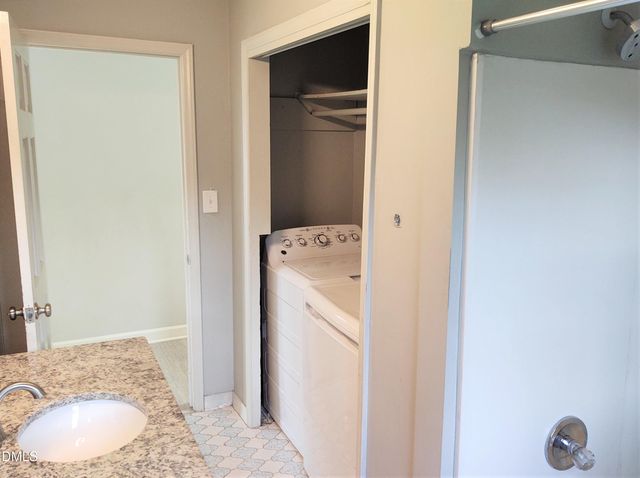 15 N Fisher Street B, Raleigh, NC 27610