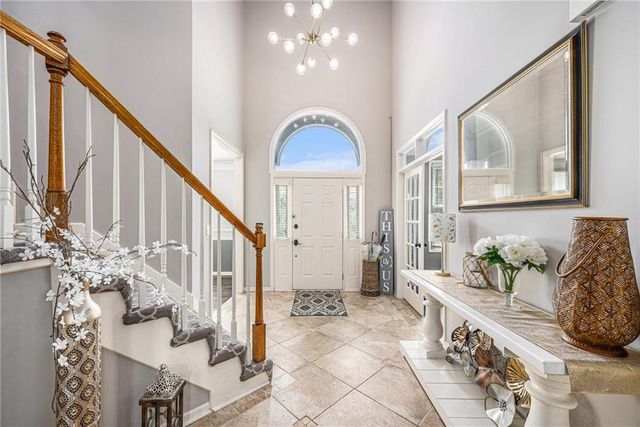 7325 OAKVIEW Street, Shawnee, KS 66216