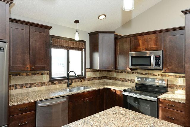 1510 57th Avenue S, Fargo, ND 58104