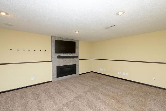 1510 57th Avenue S, Fargo, ND 58104