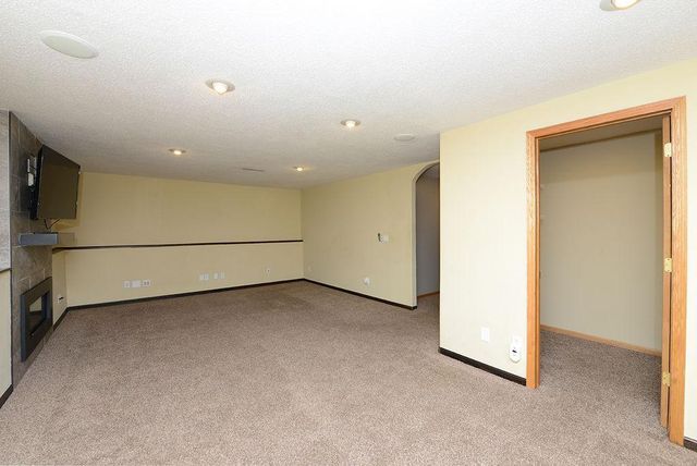 1510 57th Avenue S, Fargo, ND 58104