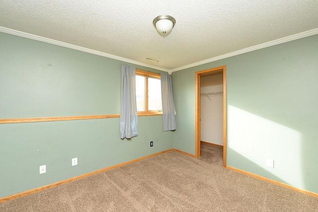 1510 57th Avenue S, Fargo, ND 58104