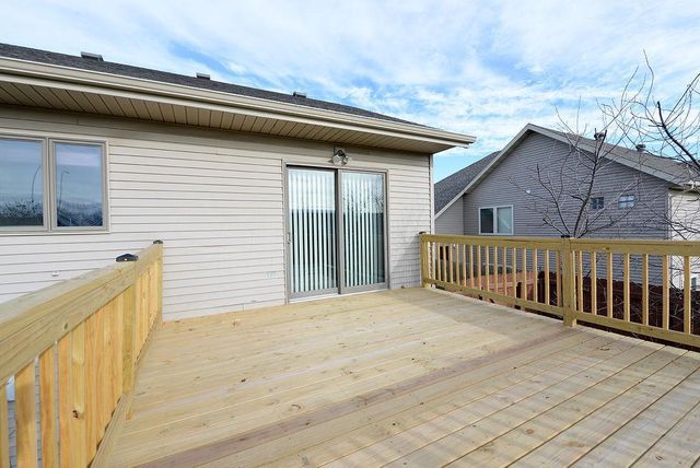 1510 57th Avenue S, Fargo, ND 58104