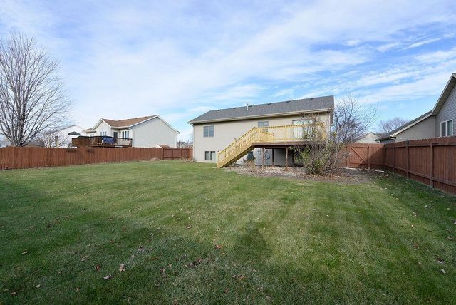 1510 57th Avenue S, Fargo, ND 58104
