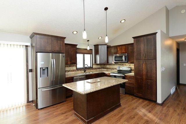 1510 57th Avenue S, Fargo, ND 58104