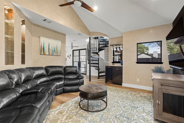 3371 Regent Drive, Dallas, TX 75229